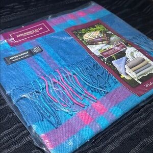 John Hanly & Co Ltd. 100% Extra Fine Merino Wool Scarf~30x180cms-11.8”x70.8”~NEW